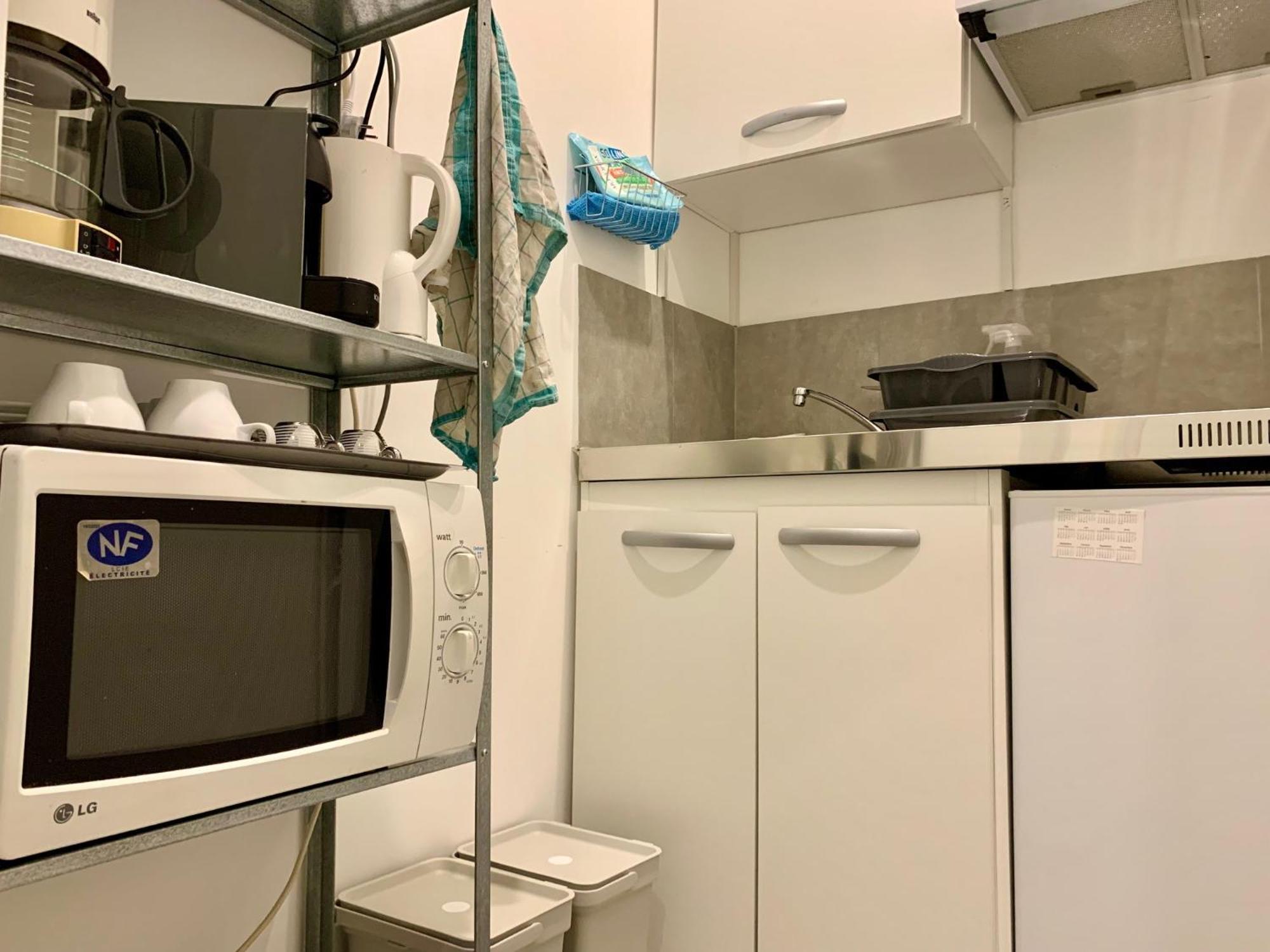 Appartement Riviera - Maison Du Grand Sud - Confortable Petit 3 Pieces - Promenade Des *